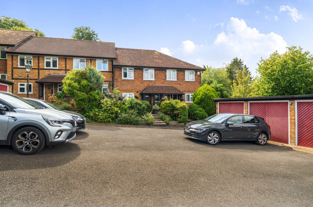 House Harvest Hill in Waverley
