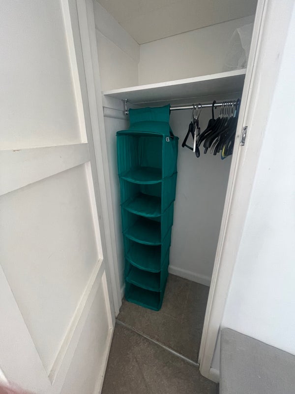 Room Seafield Road in Bournemouth