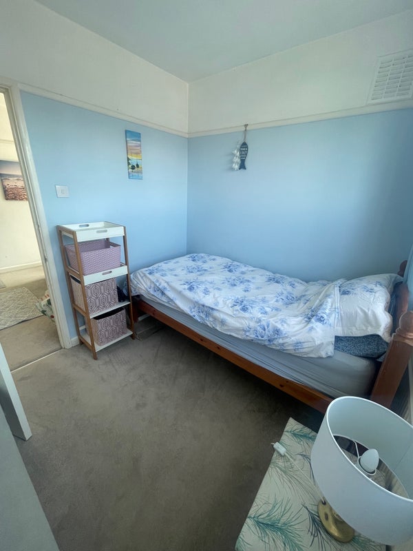 Room Seafield Road in Bournemouth