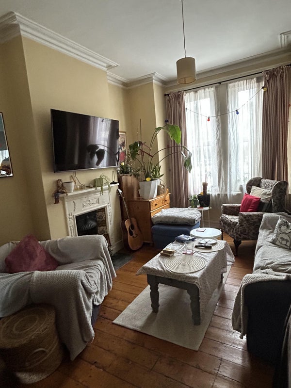 Room Putney Bridge Road in Greater London
