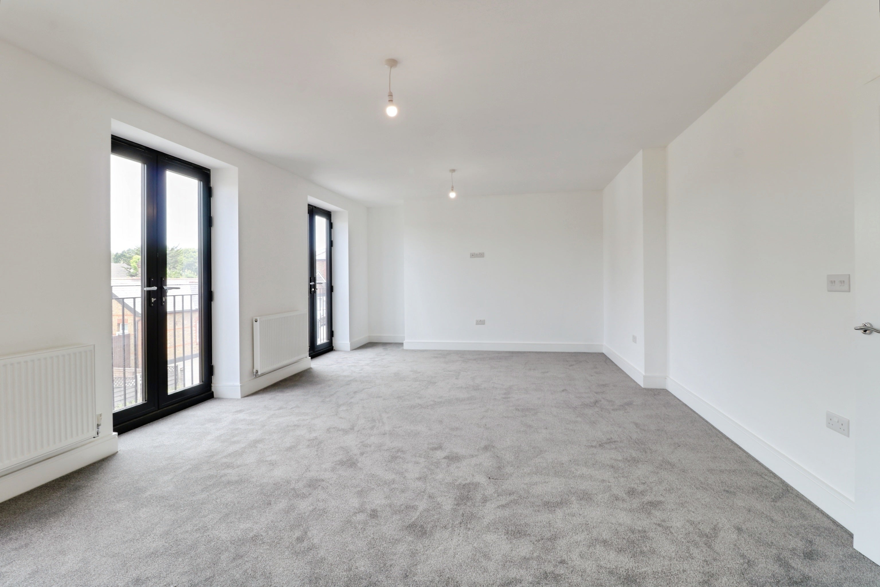 Flat Spa Road in Rochford