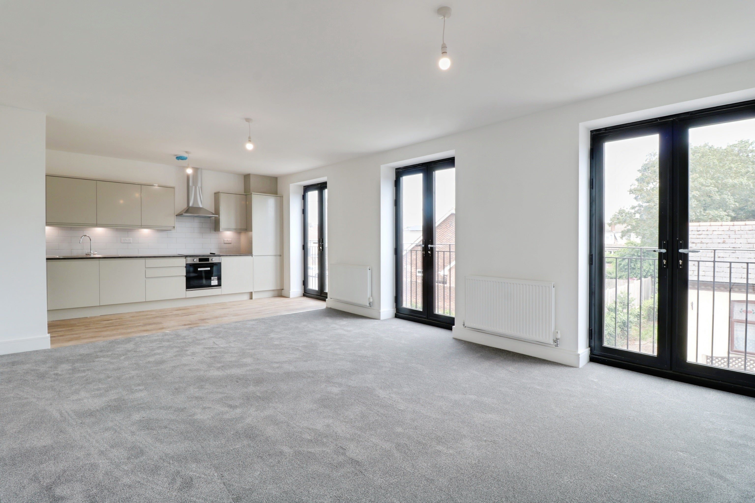 Flat Spa Road in Rochford