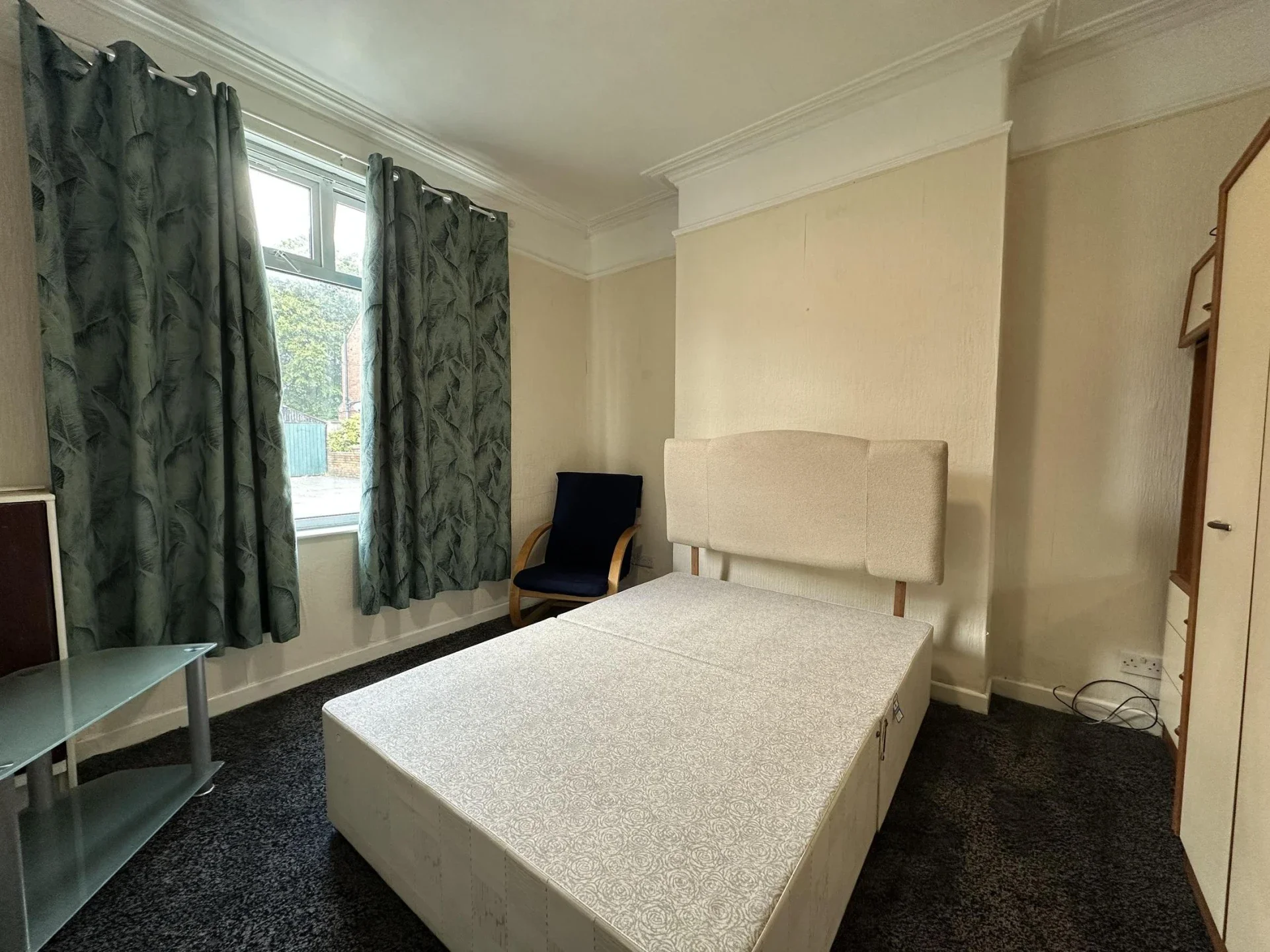 Flat Middlewich Street in Crewe