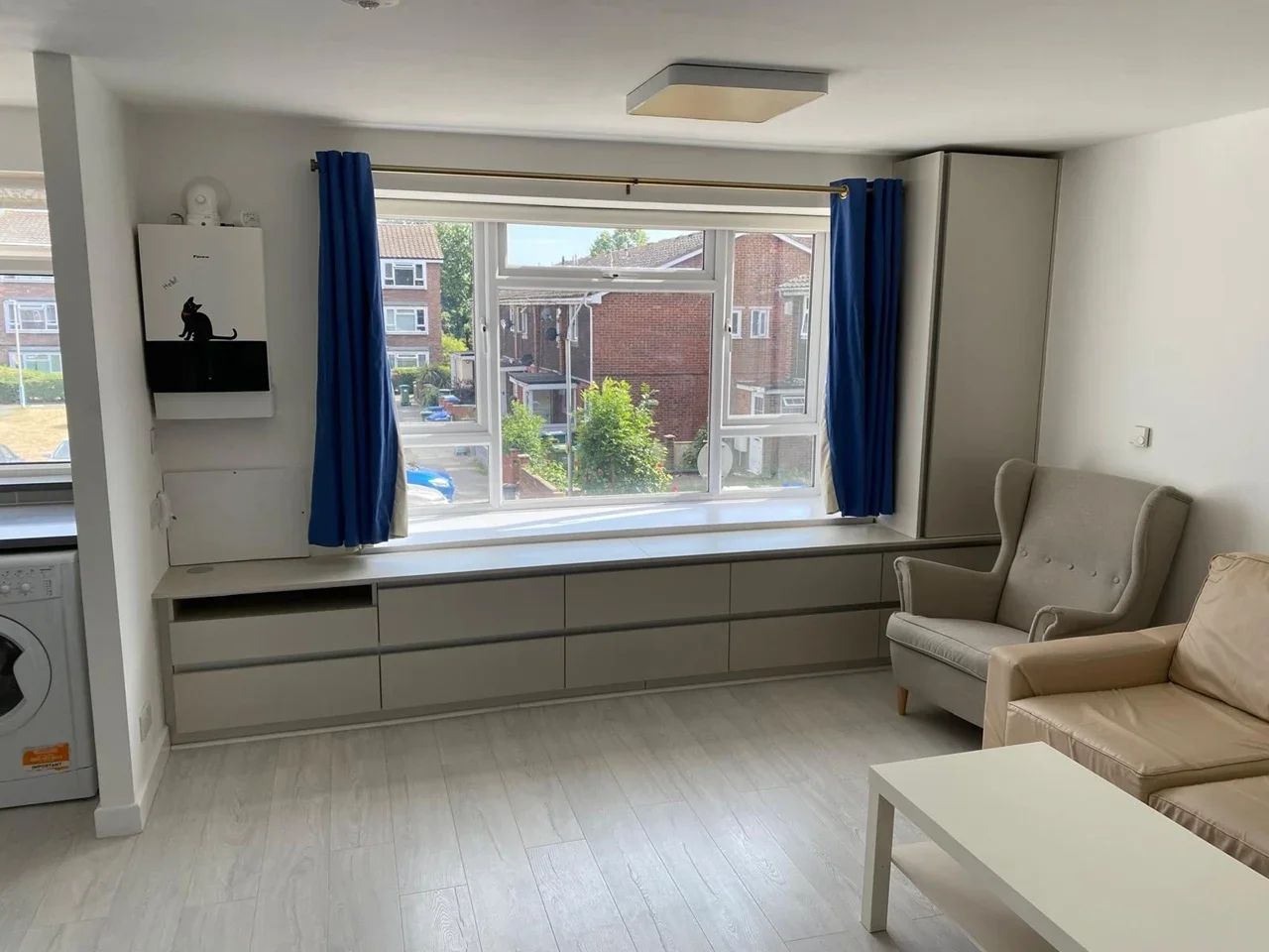 Flat Bledlow Close in Greater London