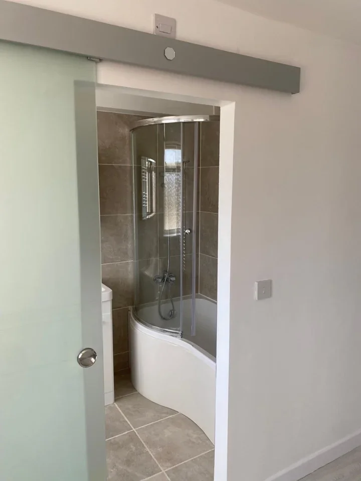 Flat Bledlow Close in Greater London