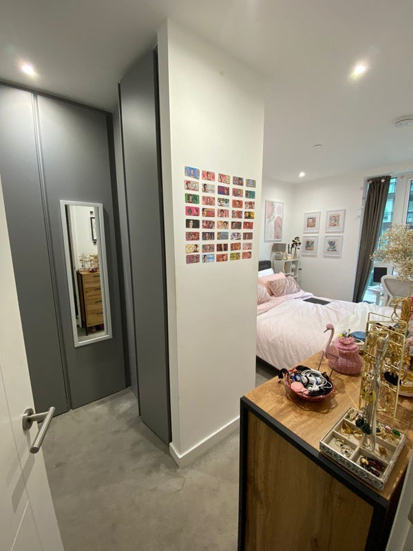 Flat Scrimgoeur Place in Greater London