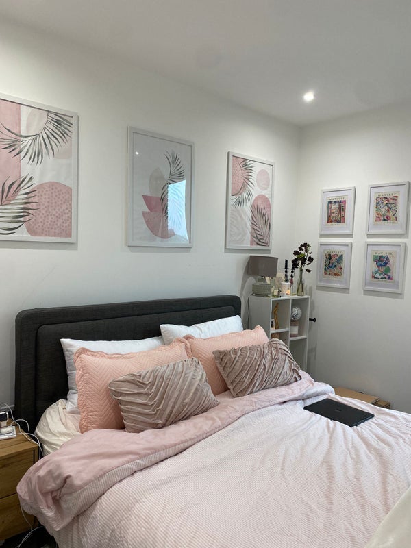 Flat Scrimgoeur Place in Greater London