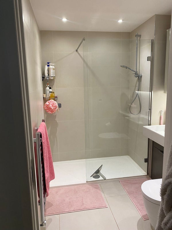 Flat Scrimgoeur Place in Greater London