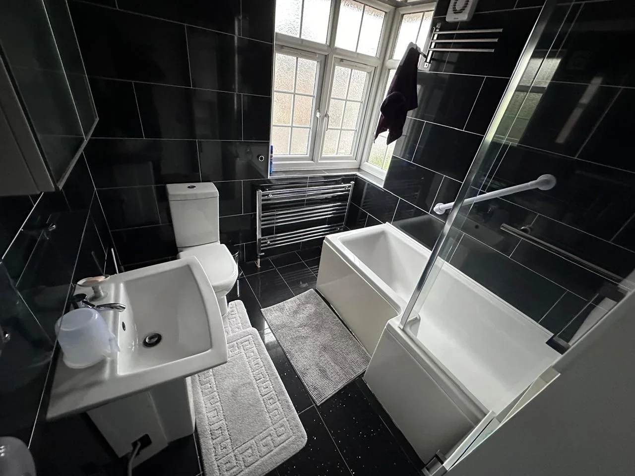 Room Marlborough Road in Slough
