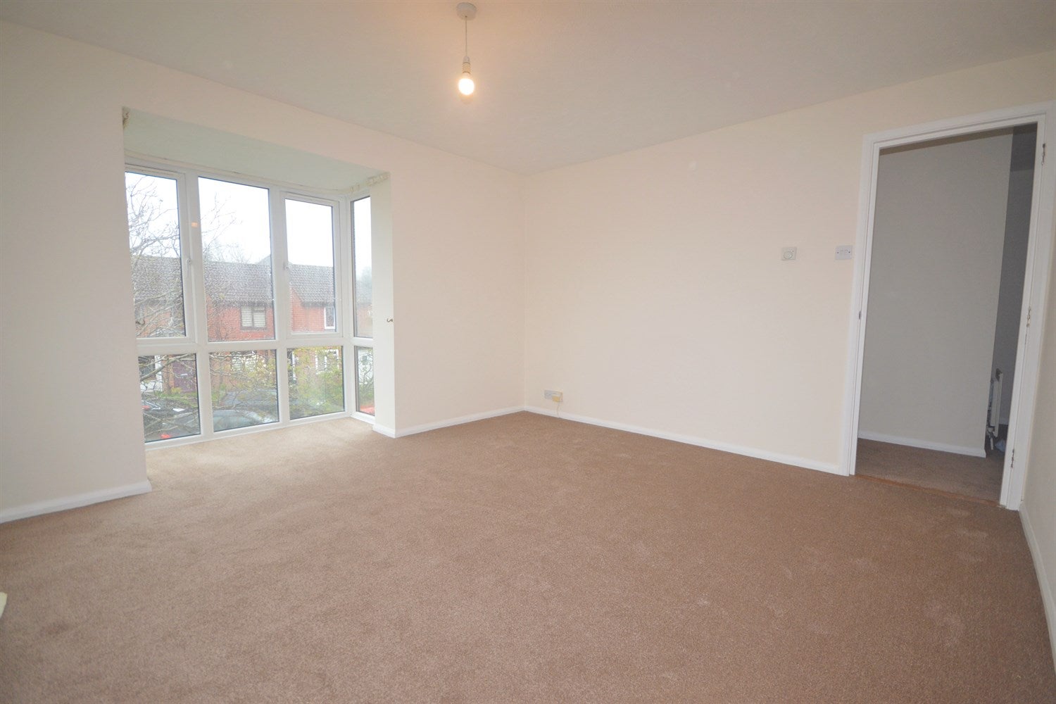 Flat Elm Grove in Horsham