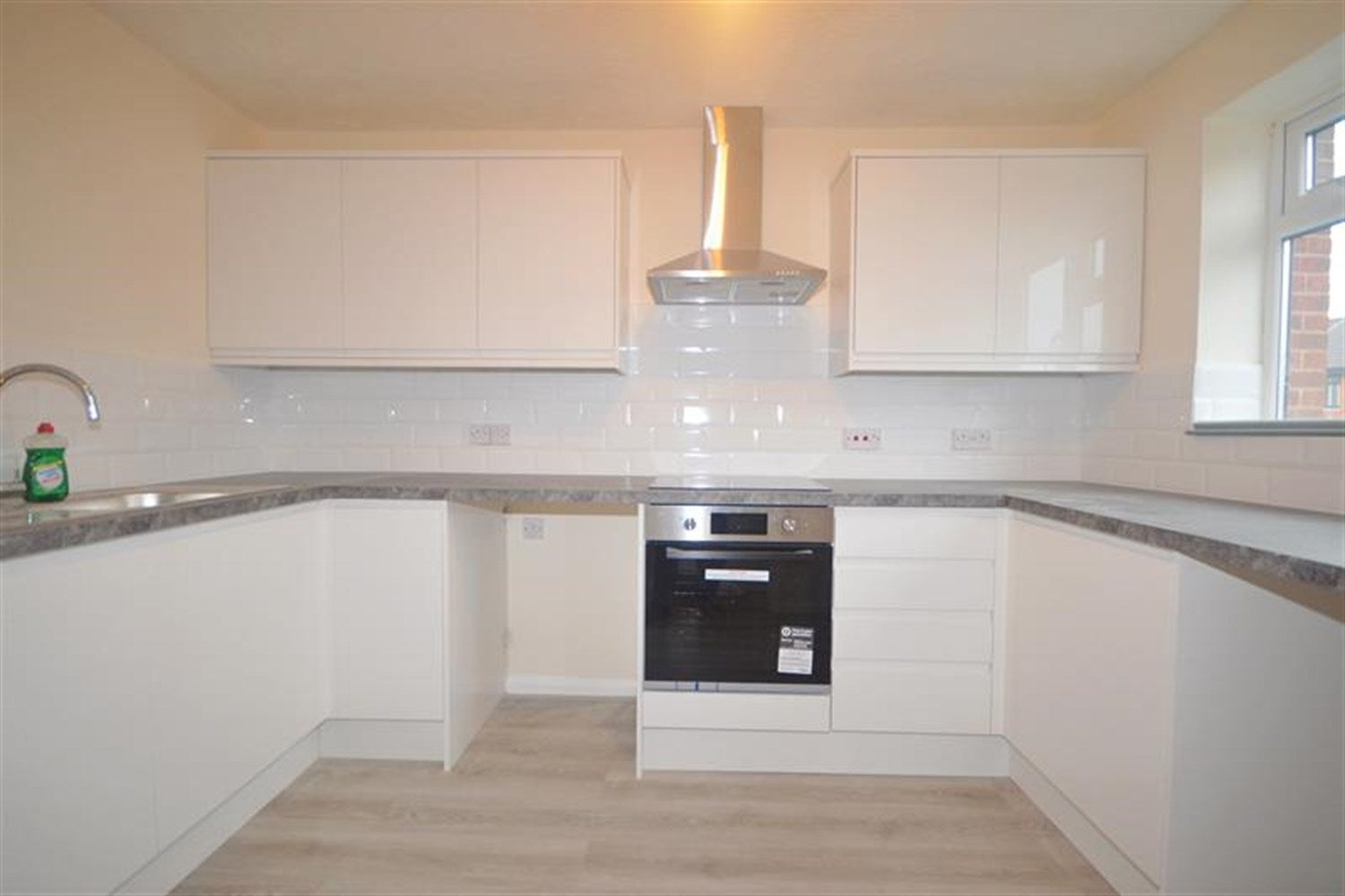Flat Elm Grove in Horsham
