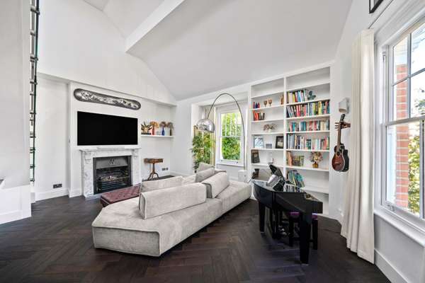 Flat St. Anns Road in Greater London