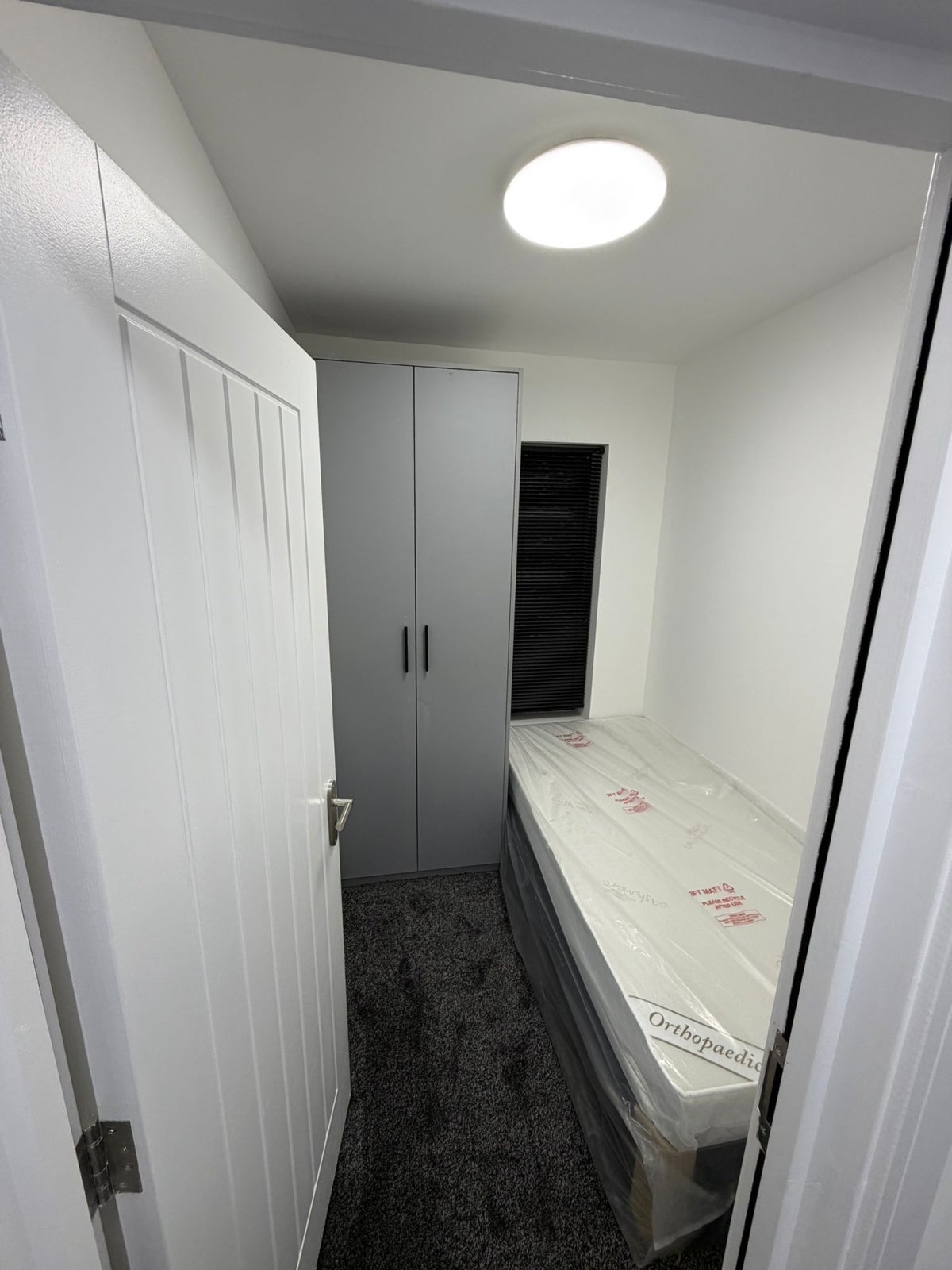 House Lodge Avenue in Greater London