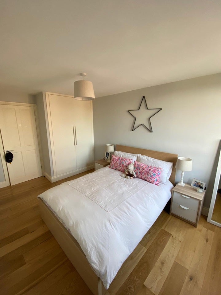 Flat Elsenham Street in Greater London