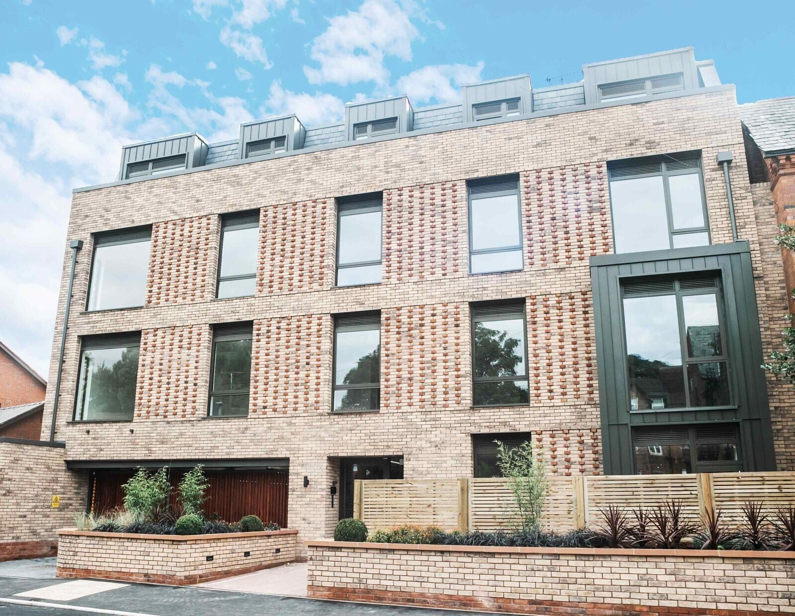 Flat Wilmslow Road in Manchester