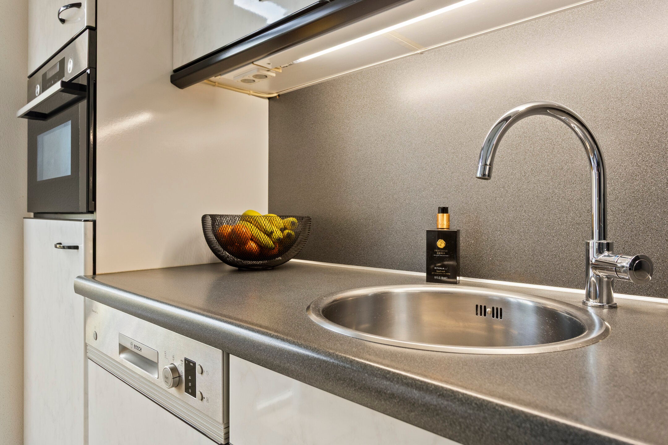 Tussenwoning te koop: Borselestraat 27, Tilburg