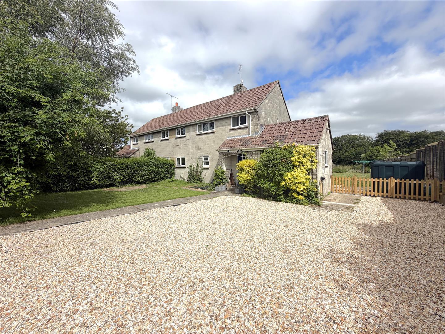 House Hartfoot Lane in Melcombe Bingham