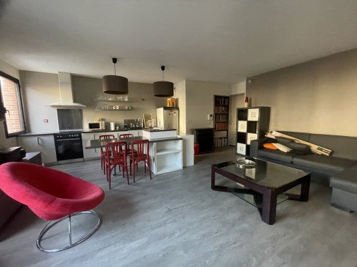 Flat Place de Bologne in Toulouse