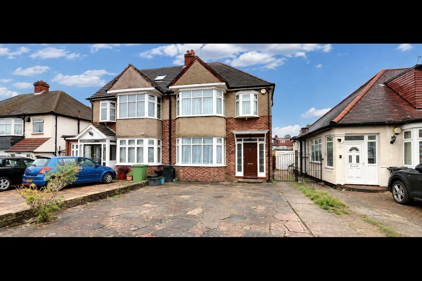 House Atherton Road in Greater London