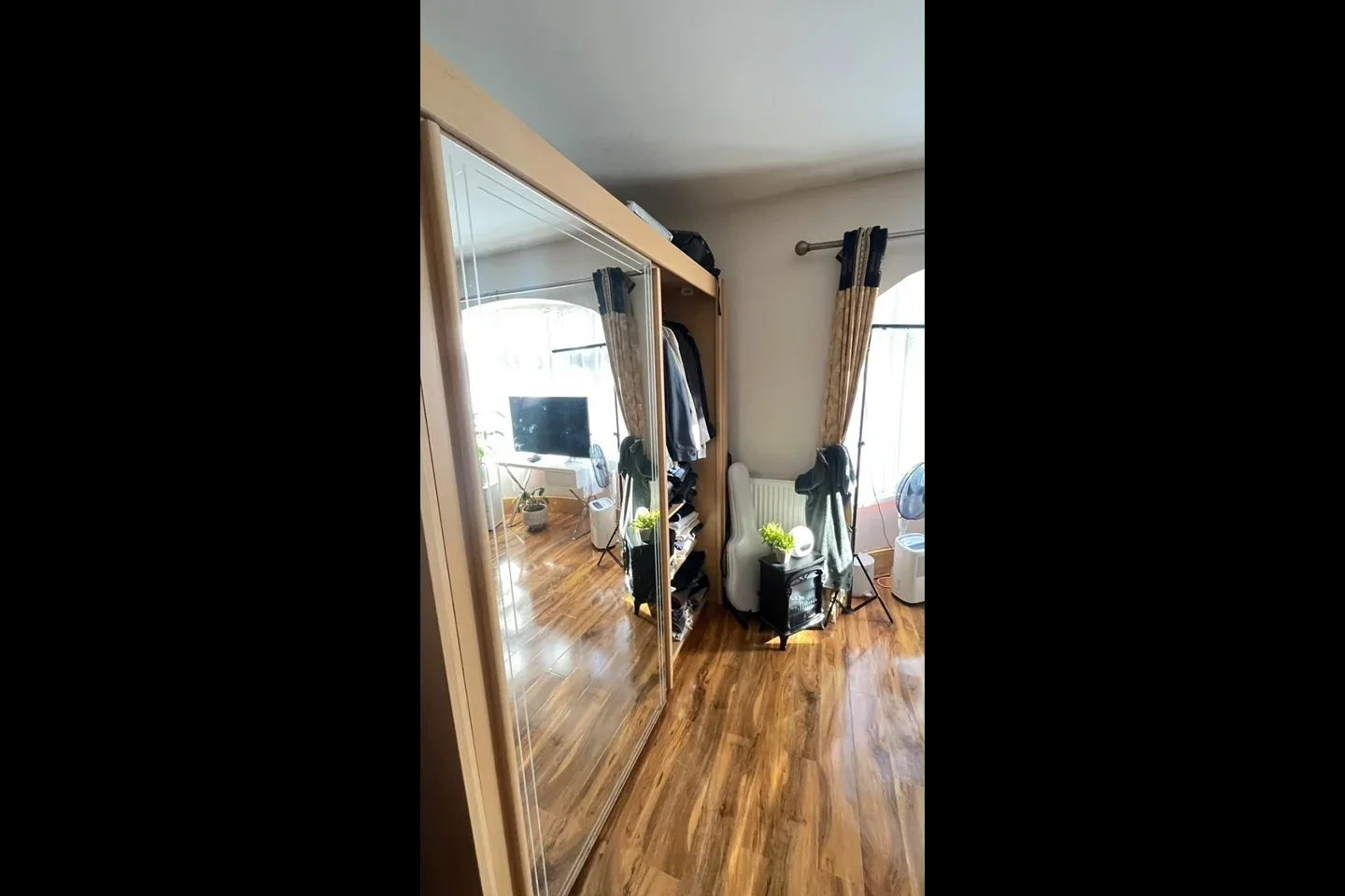 Room Forest Road in Greater London