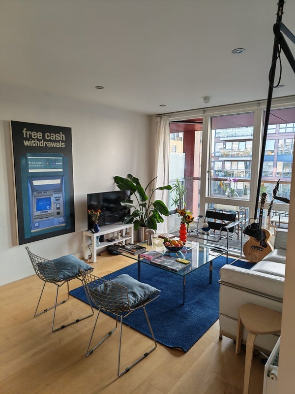Room Kingsland Road in Greater London