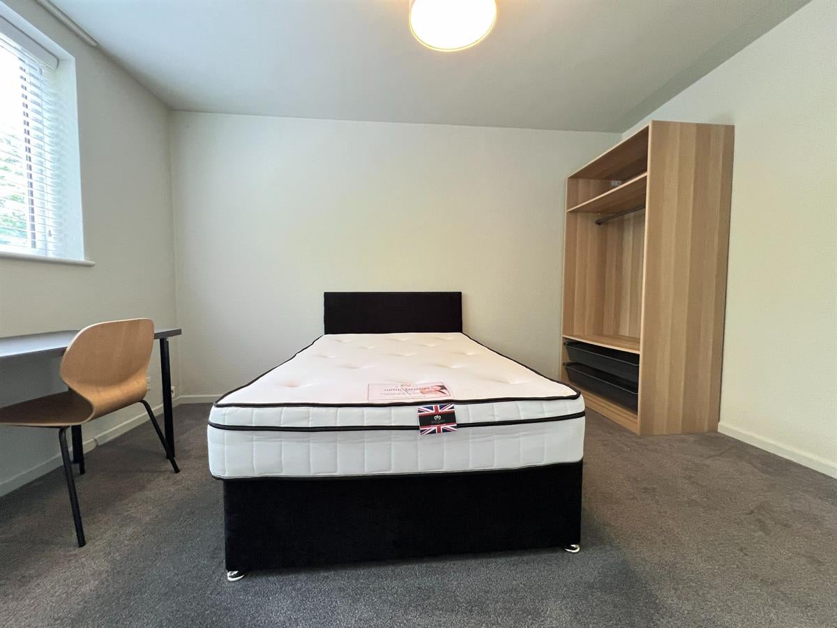 Flat Sycamore Court in Nottingham