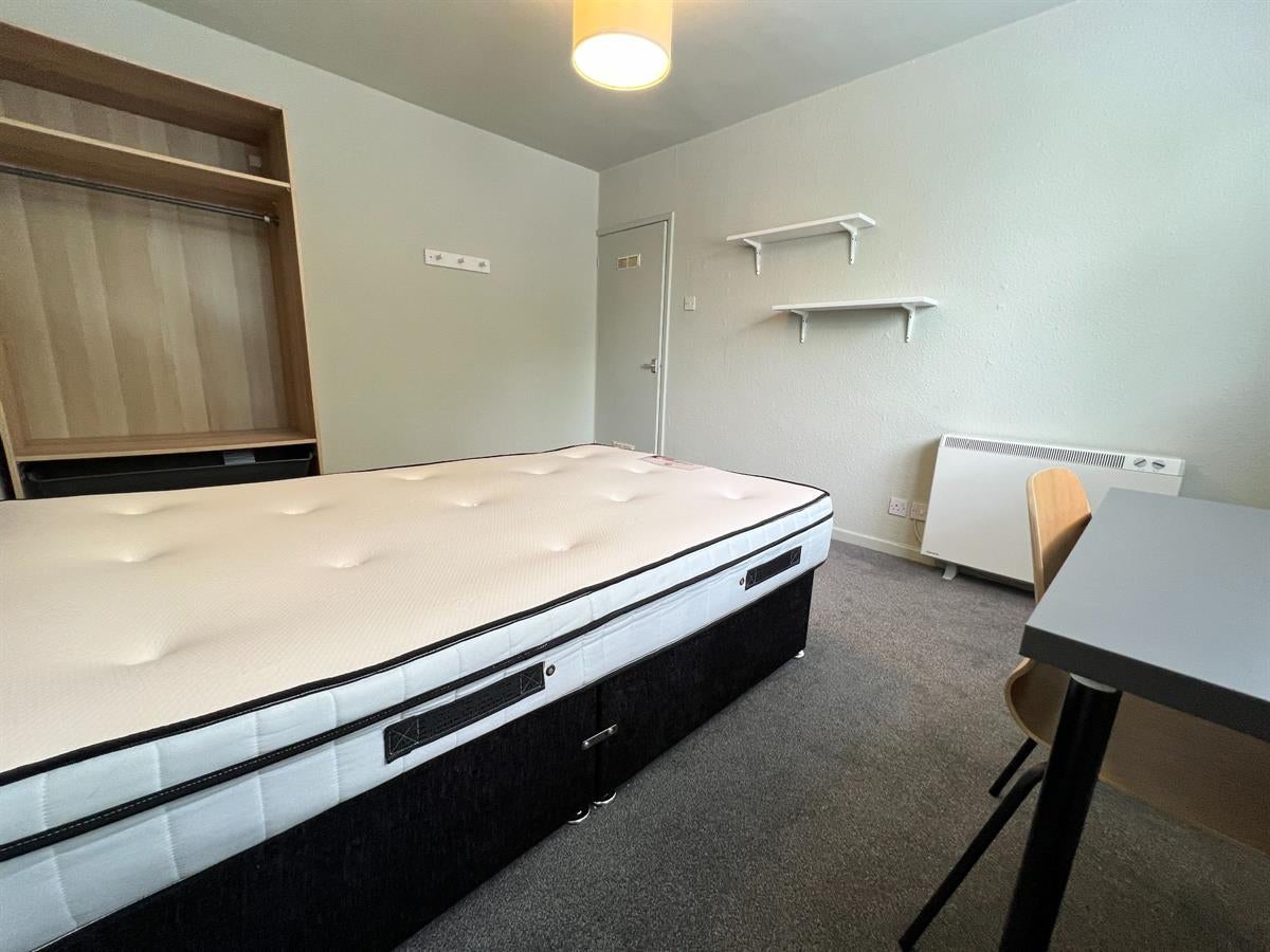 Flat Sycamore Court in Nottingham