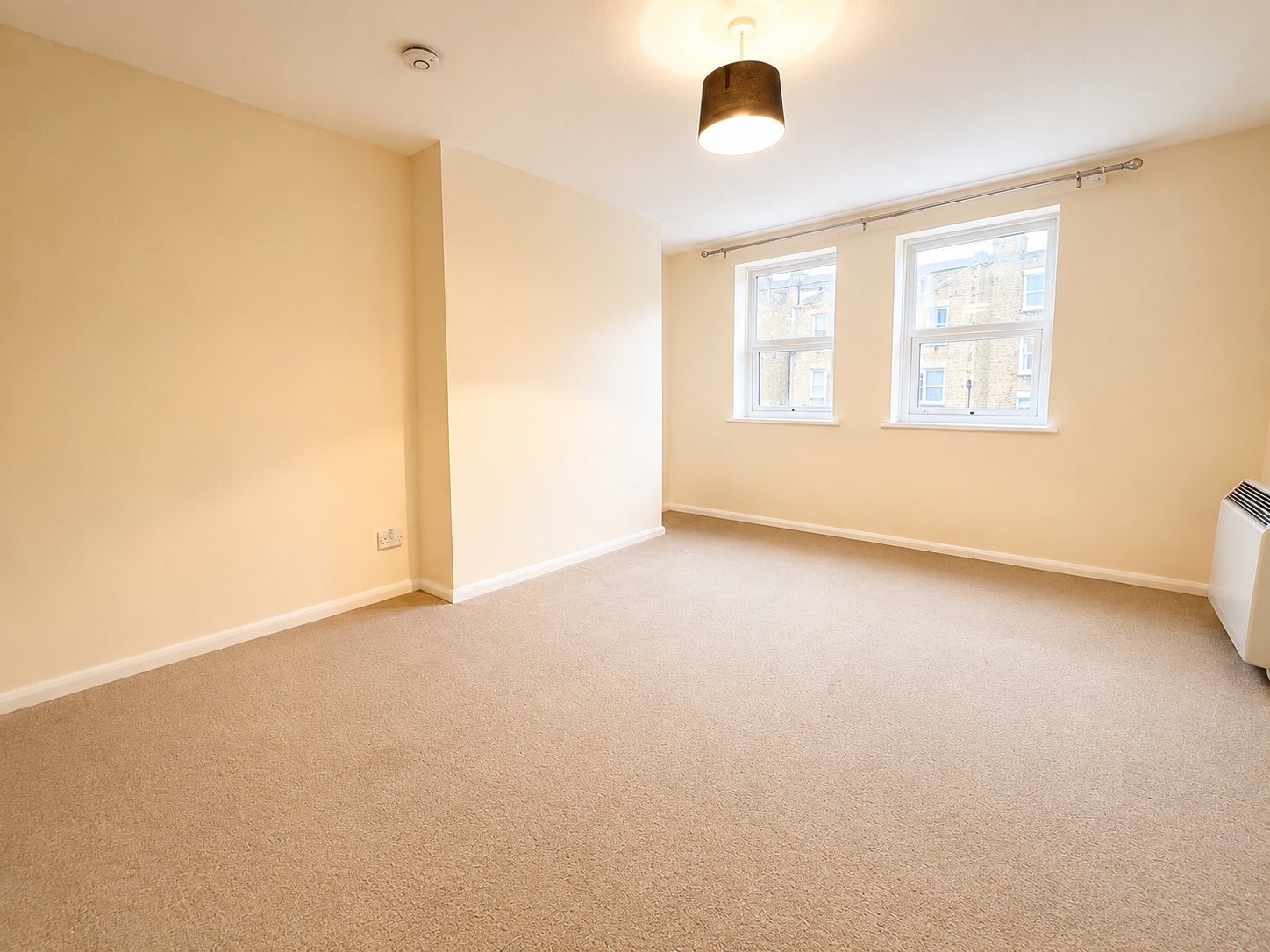 Flat Edgar Road in Thanet