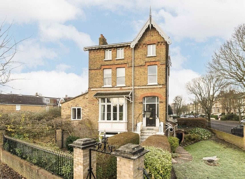 House Churchfield Road in Greater London