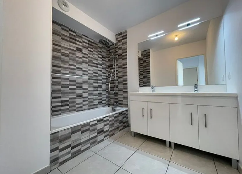Flat Rue Jean Abelanet in Perpignan