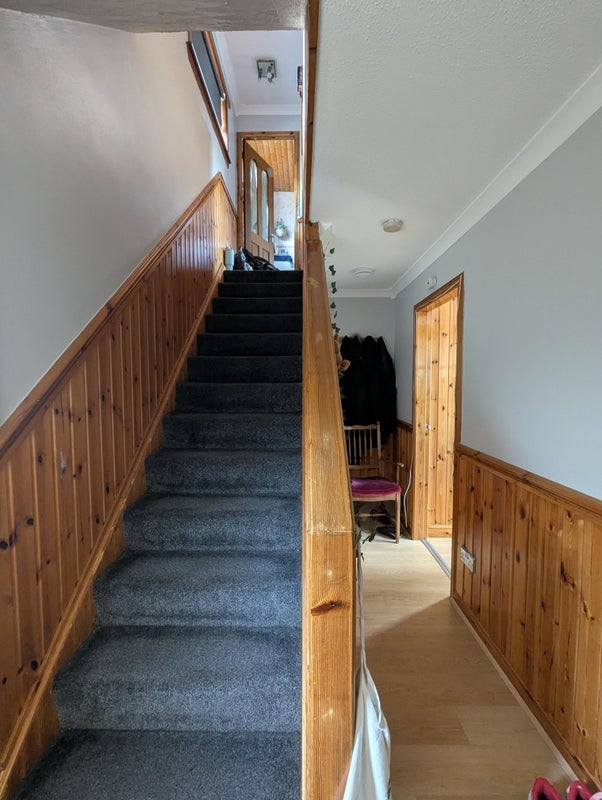 Room Labrador Avenue in Livingston