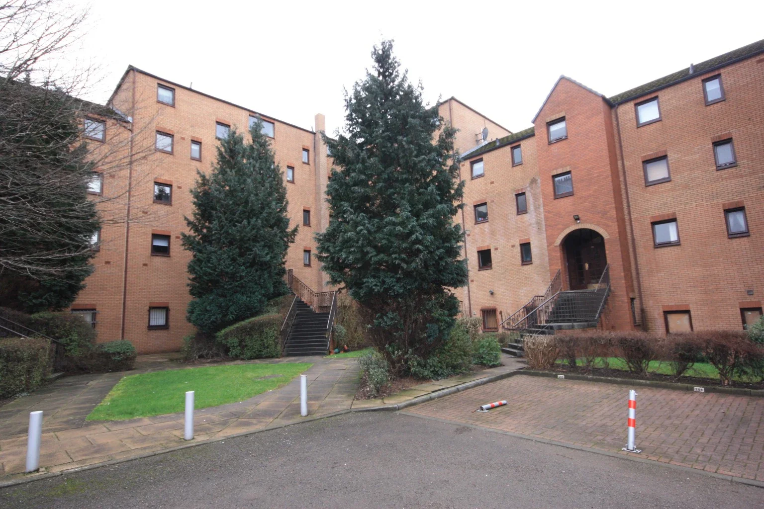 Flat Albion Gate in Glasgow
