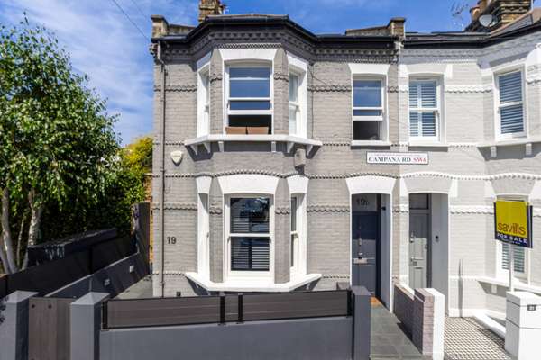 Flat Campana Road in Greater London