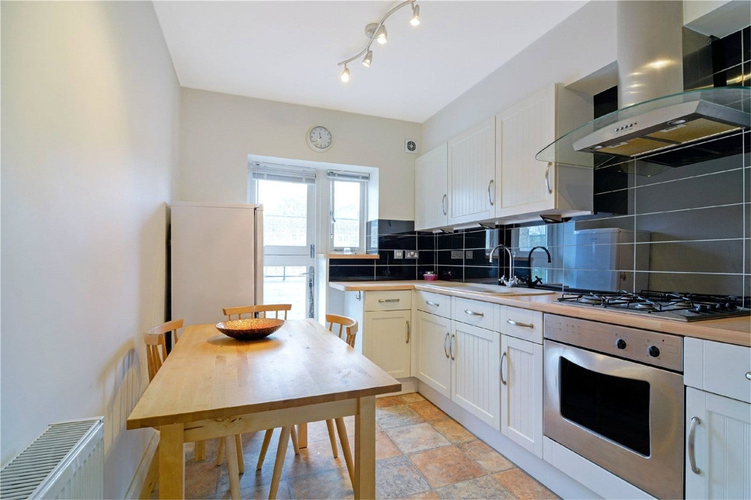 Flat Rotherfield Street in Greater London