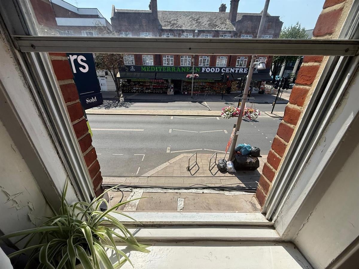 Flat Heath Road in Greater London