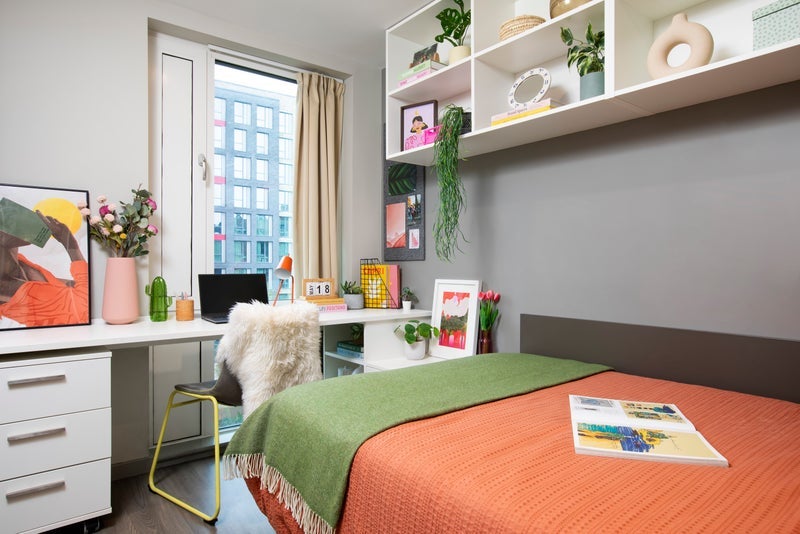 Room St. Pancras Way in Greater London