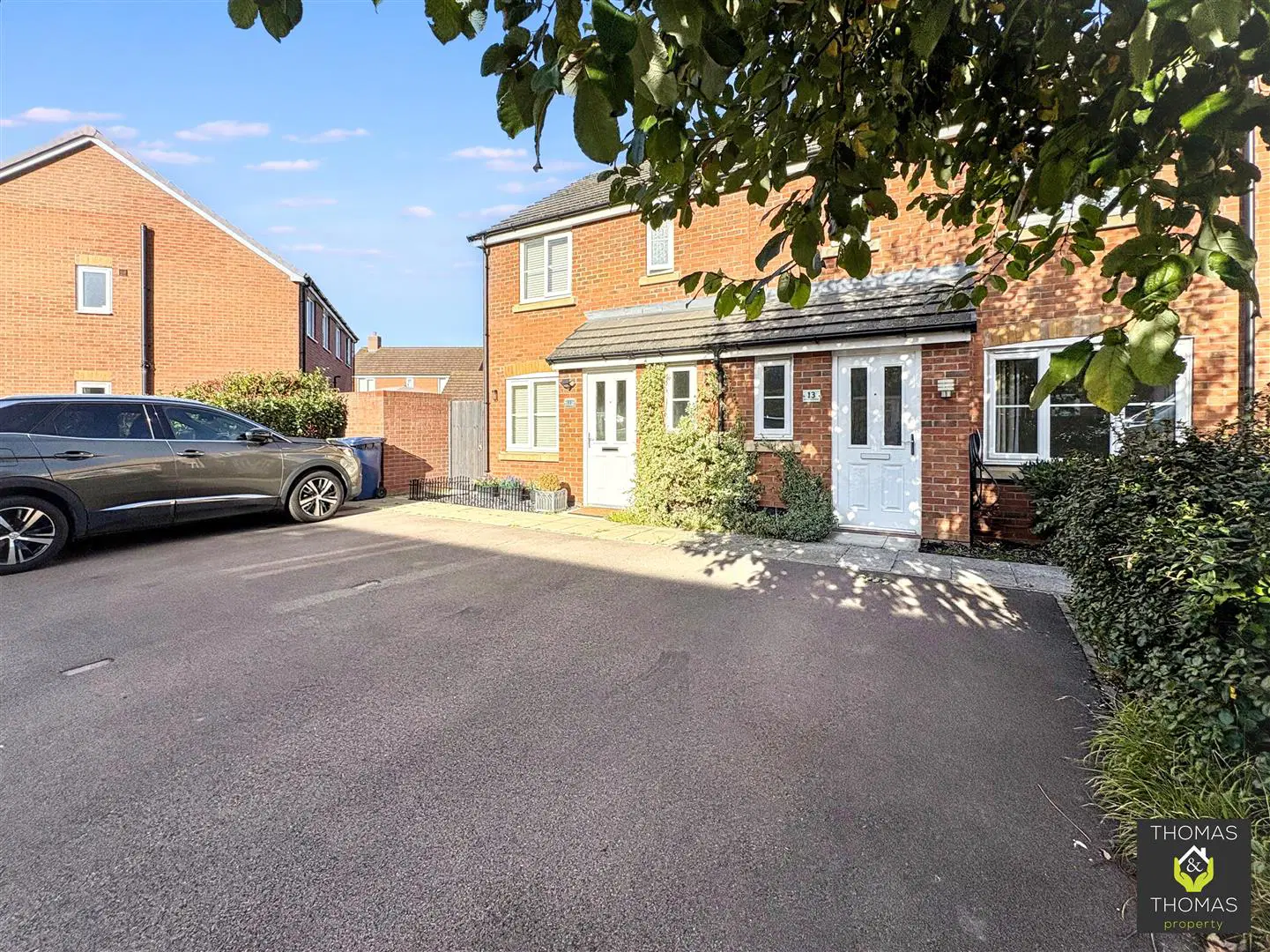 House Whitefield Crescent in Tewkesbury