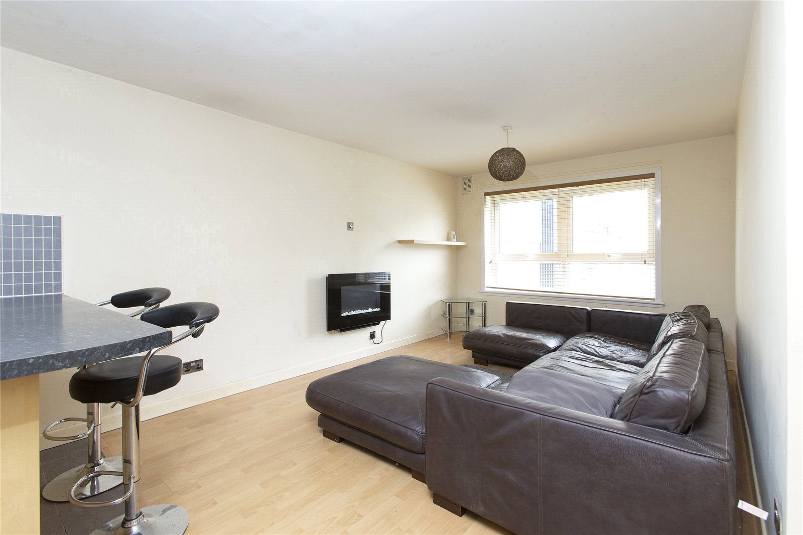 Flat Viewcraig Gardens in City of Edinburgh