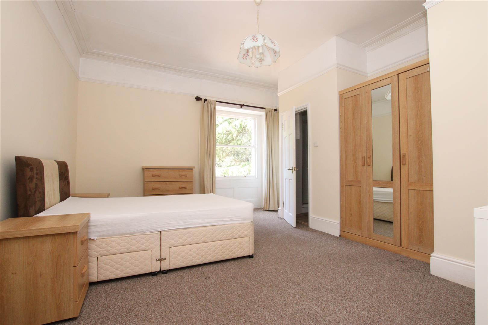 Flat Southlands in Exeter