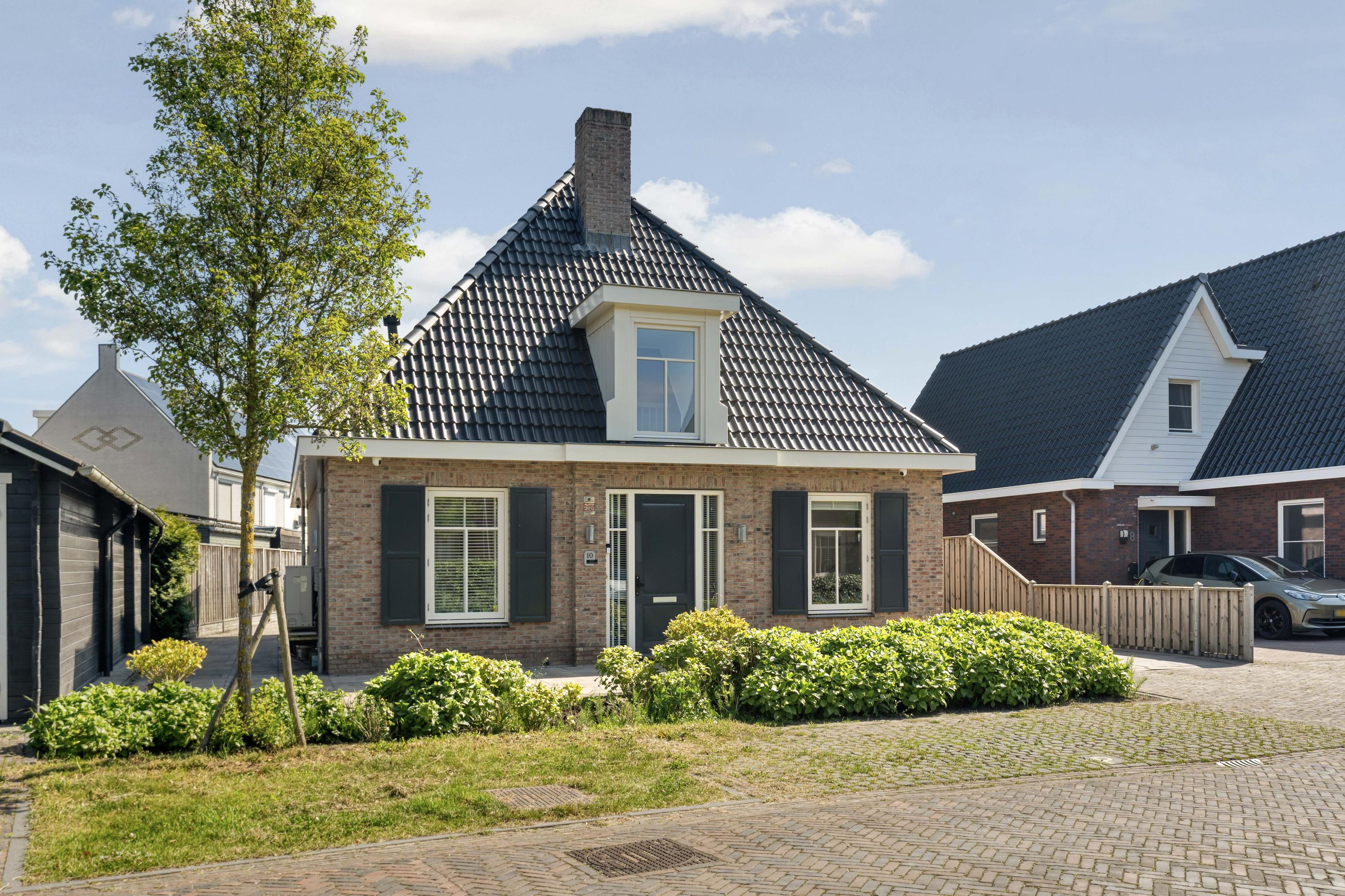 Vrijstaande woning te koop: William Braggstraat 10, Almere