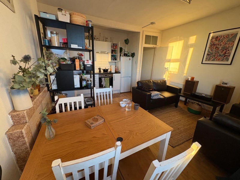 Room Green Lanes in Greater London