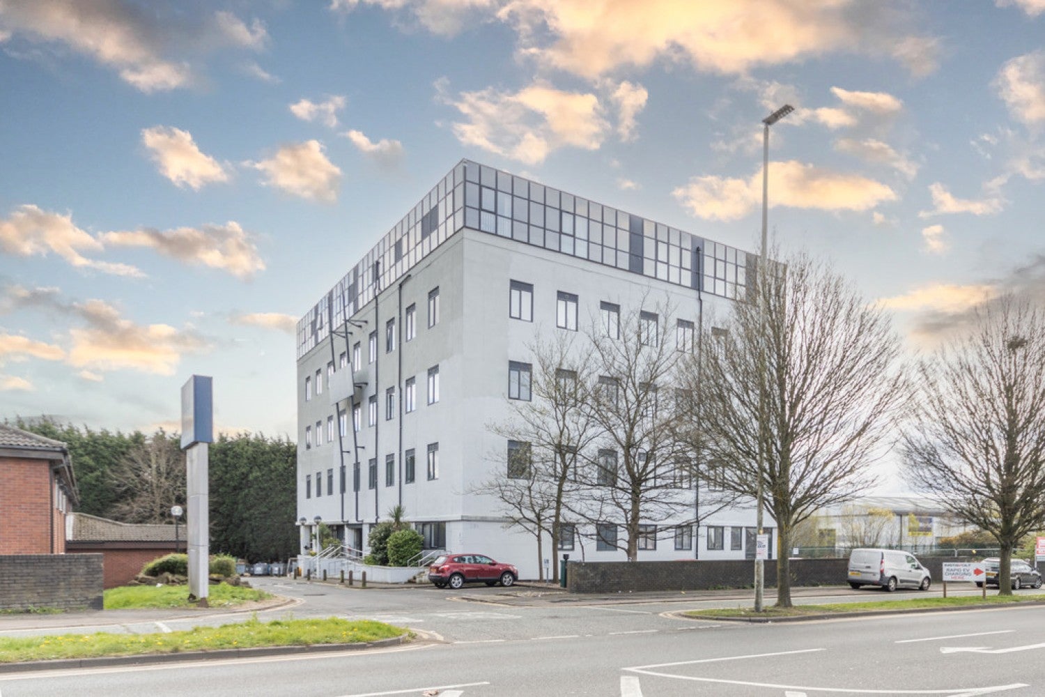 Flat Dudley Road in Brierley Hill