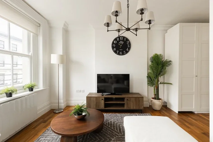 Flat Devonshire Terrace in City of Westminster