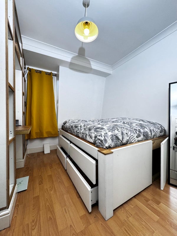 Room Red Lion Square in Greater London