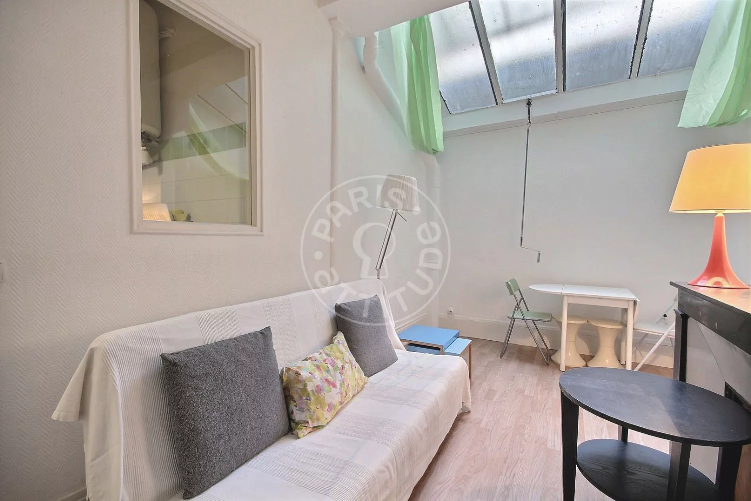 Appartement Rue de Maubeuge à Paris