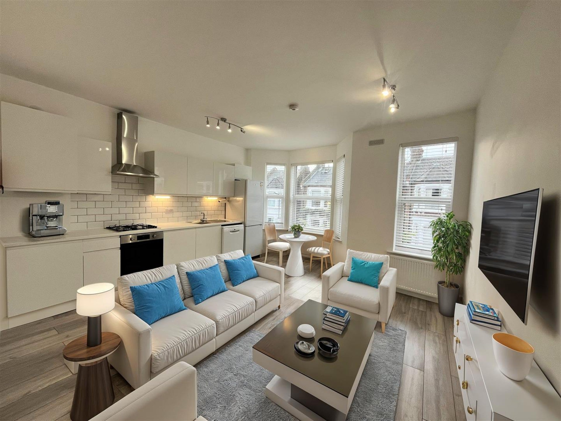 Flat Linden Avenue in Greater London