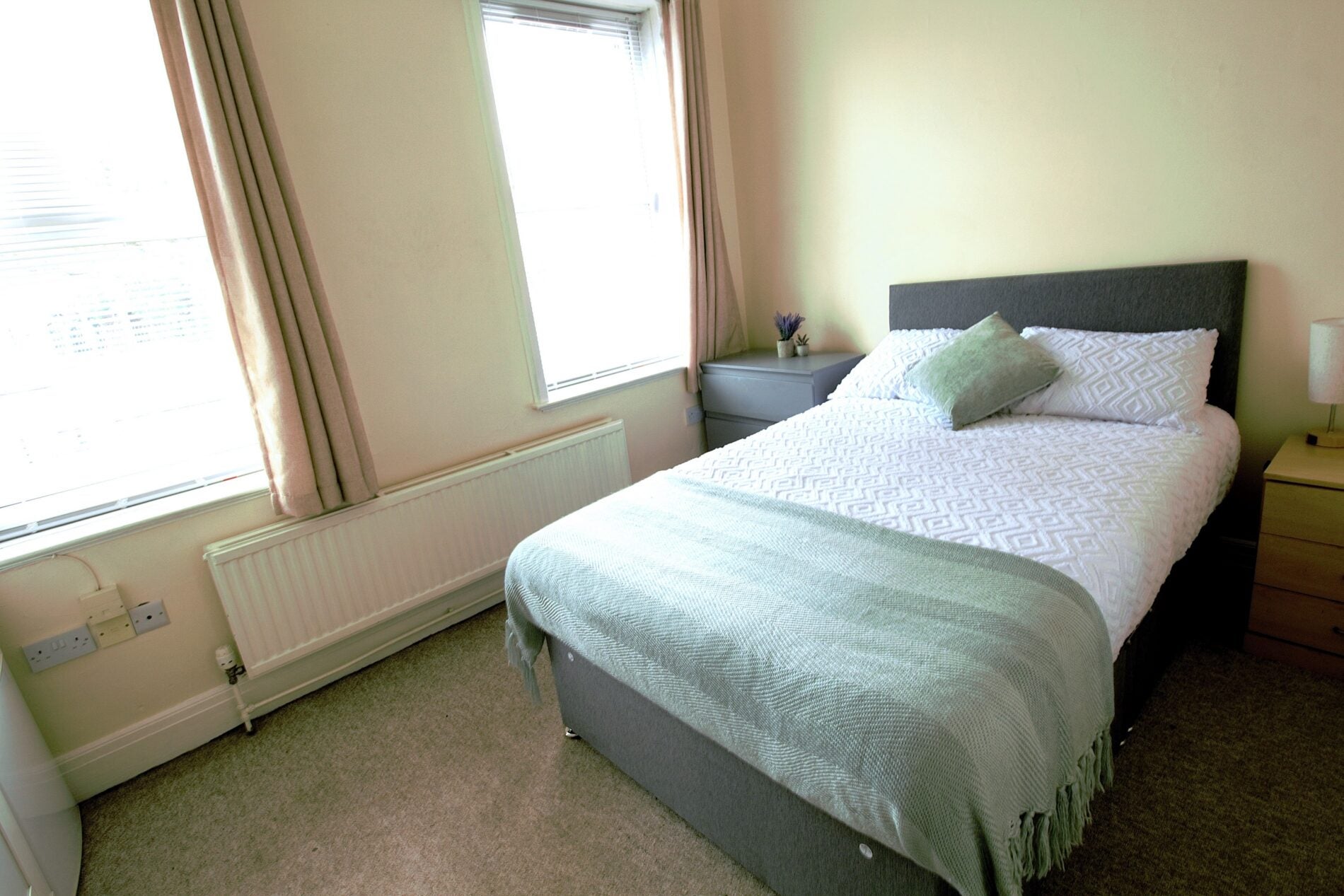 Room Carholme Road in Lincoln
