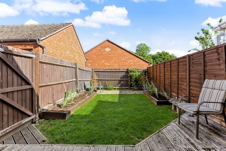 House Lyneham Close in West Oxfordshire