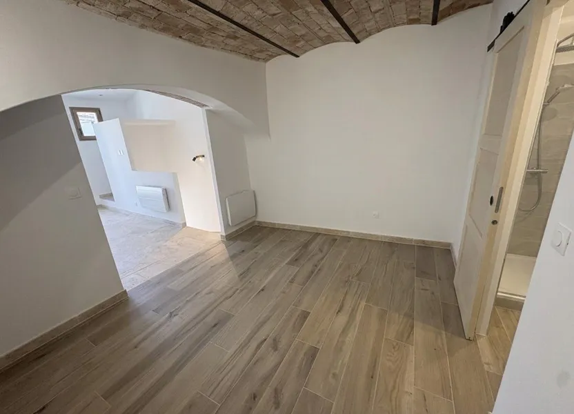 Appartement Route de Saint-Martin-de-Brômes à Allemagne-en-Provence