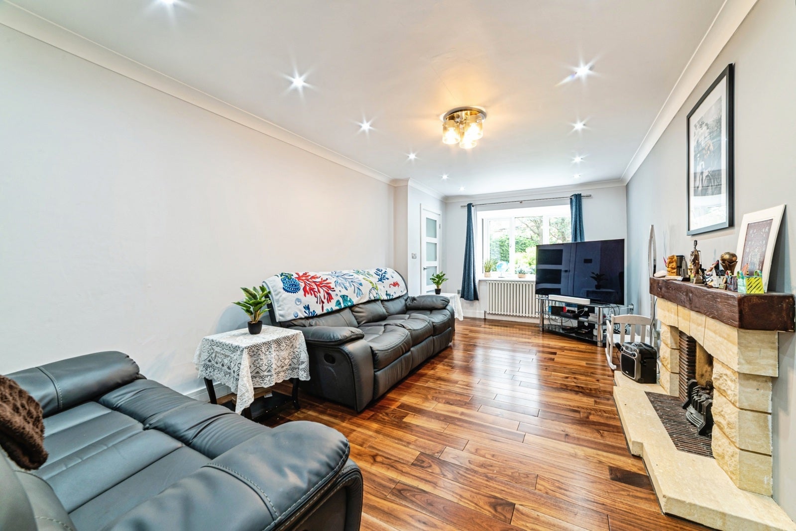 House Cinnamon Close in Earley